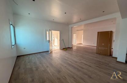 Villa - 4 Bedrooms - 4 Bathrooms for rent in Saar - Northern Governorate