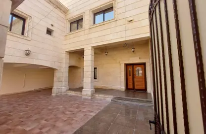فيلا - 3 غرف نوم - 3 حمامات للايجار في البسيتين - المحرق
