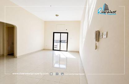 Office Space - Studio - 2 Bathrooms for rent in Exhibition Road - Hoora - Capital Governorate