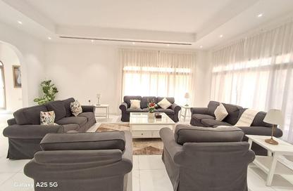 مجمع سكني - 4 غرف نوم - 5 حمامات للايجار في سار - المحافظة الشمالية
