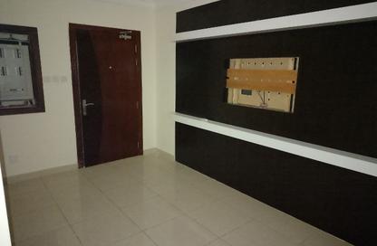 Office Space - Studio - 2 for rent in Exhibition Road - Hoora - Capital Governorate