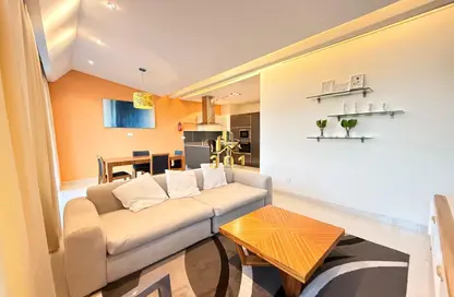 شقة - غرفة نوم - 2 حمامات للبيع في جزيرة الريف - محافظة العاصمة