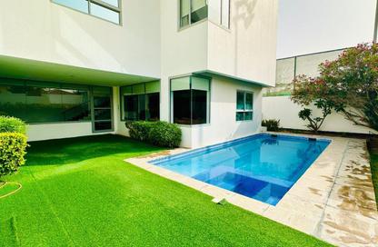 Compound - 4 Bedrooms - 5 Bathrooms for rent in Saar - Northern Governorate