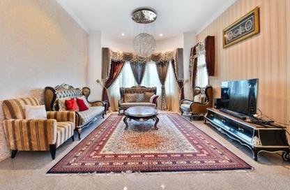 Villa - 4 Bedrooms - 7 Bathrooms for rent in Saar - Northern Governorate
