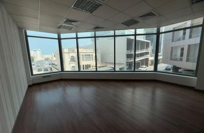 Office Space - Studio - 2 for rent in Seef - Capital Governorate