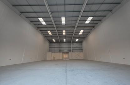 Warehouse - Studio - 1 Bathroom for rent in Sitra - Central Governorate