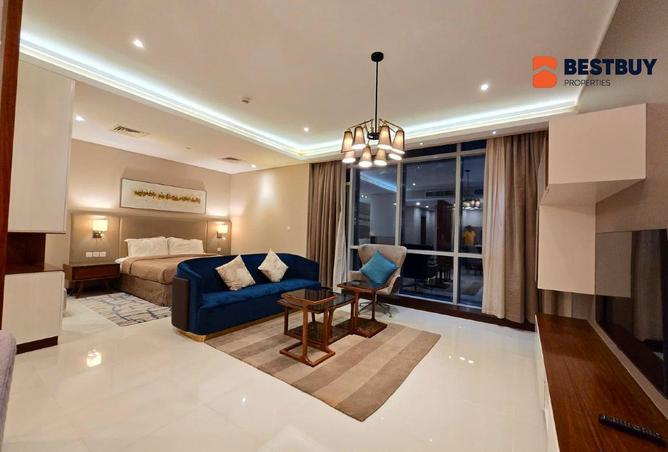 999696 - Property Image 2