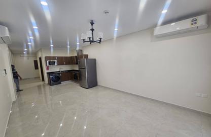 Apartment - 2 - 2 for rent in Al Burhama - Manama - Capital Governorate