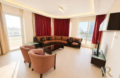 Apartment - 2 Bedrooms - 2 Bathrooms for rent in Al Juffair - Capital Governorate