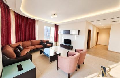 Apartment - 2 Bedrooms - 2 Bathrooms for rent in Al Juffair - Capital Governorate