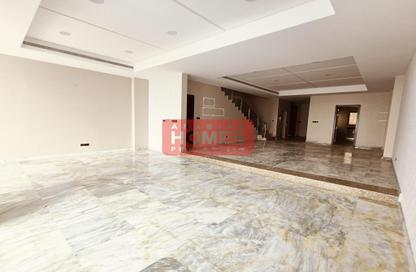 Villa - 4 Bedrooms - 5 Bathrooms for rent in Tubli - Central Governorate