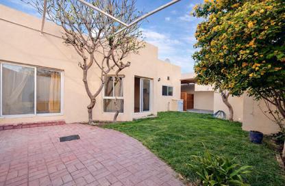 Villa - 3 Bedrooms - 3 Bathrooms for rent in Janabiya - Northern Governorate