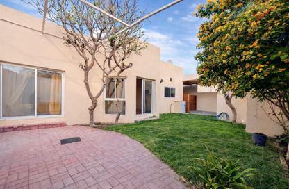 Villa - 3 Bedrooms - 3 Bathrooms for rent in Janabiya - Northern Governorate Villa - 3 Bedrooms - 3 Bathrooms for rent in Janabiya - Northern Governorate