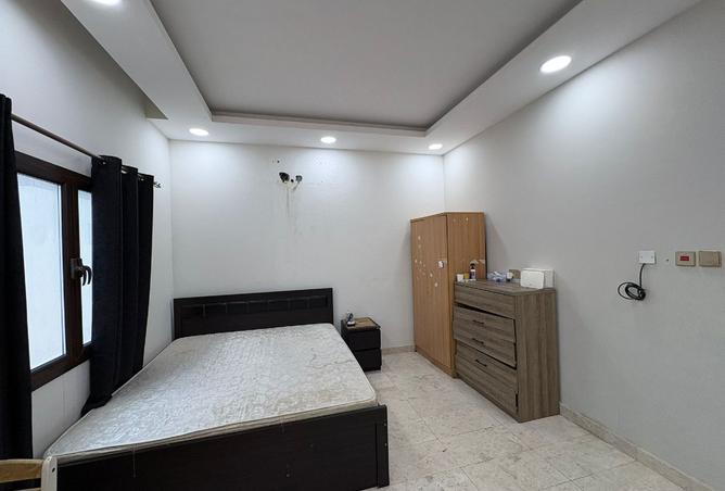 974836 - Property Image 2