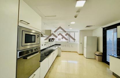 Apartment - 3 Bedrooms - 4 Bathrooms for rent in Al Juffair - Capital Governorate Apartment - 3 Bedrooms - 4 Bathrooms for rent in Al Juffair - Capital Governorate