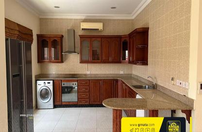Villa - 4 - 4 for rent in Saar - Northern Governorate Villa - 4 - 4 for rent in Saar - Northern Governorate