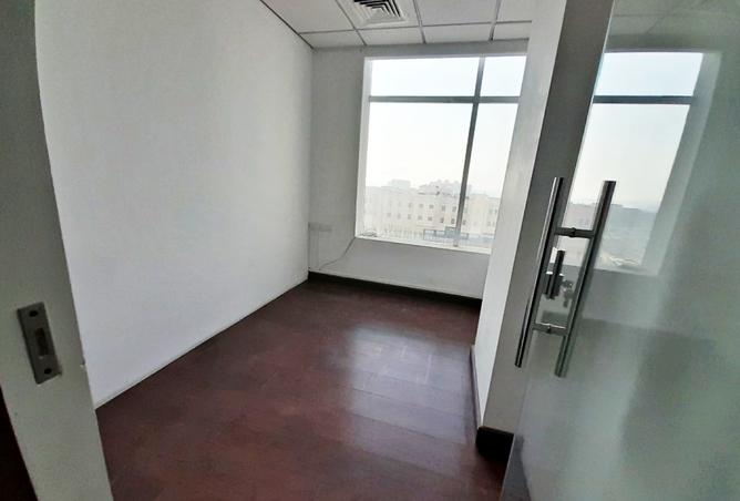 988049 - Property Image 3