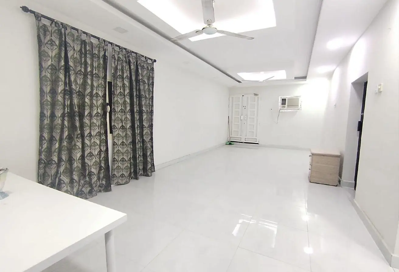 997947 - Property Main Image