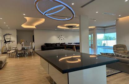 Villa - 7+ Bedrooms - 7+ Bathrooms for sale in Sanad - Central Governorate