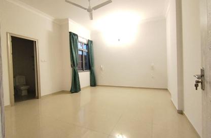 Apartment - 2 Bedrooms - 3 Bathrooms for rent in Hidd - Muharraq Governorate