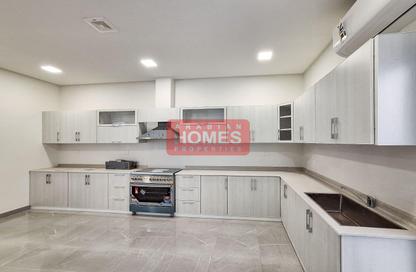 Villa - 5 Bedrooms - 6 Bathrooms for rent in Busaiteen - Muharraq Governorate
