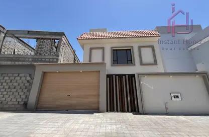 فيلا - 4 غرف نوم - 6 حمامات للبيع في شهركان - المحافظة الشمالية