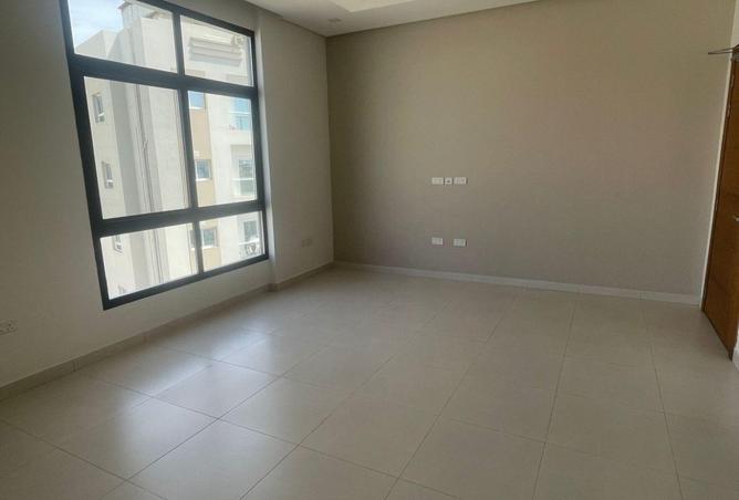 52249300 - Property Image 3