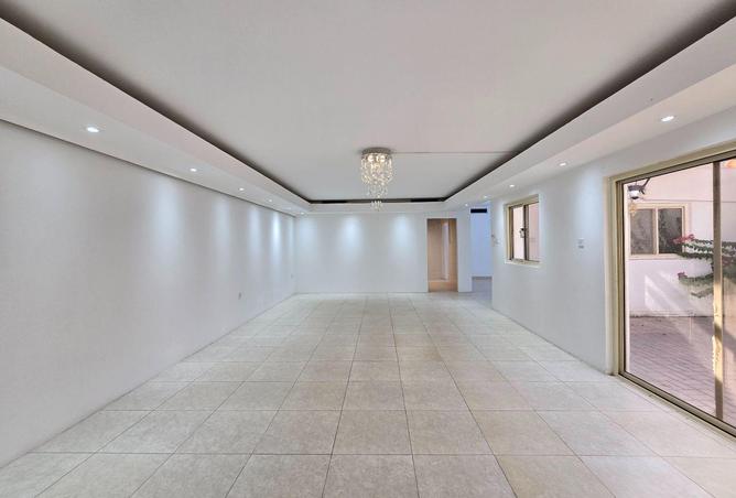 53034119 - Property Image 3