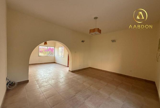 53681851 - Property Image 3