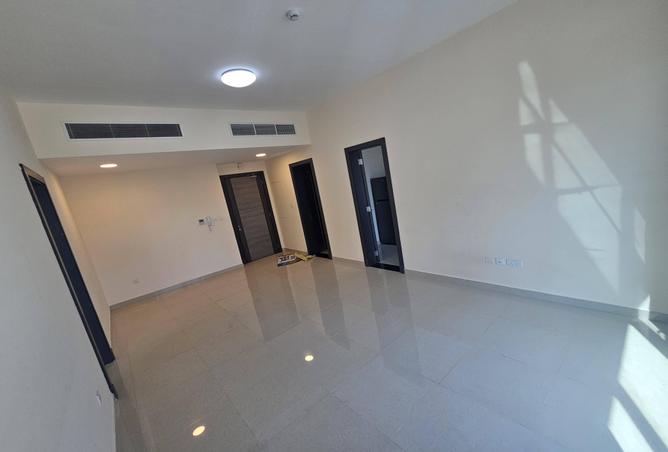 52880121 - Property Image 2