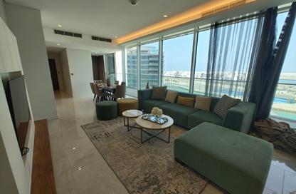 Apartment - 3 Bedrooms - 3 Bathrooms for rent in Canal View - Dilmunia Island - Muharraq Governorate