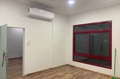 Apartment - 1 - 1 for rent in Seef - Capital Governorate