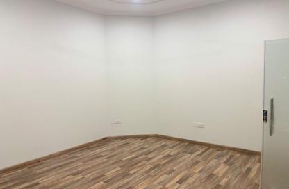 Apartment - 1 - 1 for rent in Seef - Capital Governorate