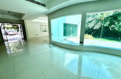 Villa - 5 - 4 for rent in Saar - Northern Governorate