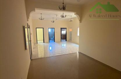 Apartment - 3 Bedrooms - 2 Bathrooms for rent in Sanad - Central Governorate
