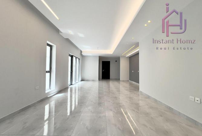 994149 - Property Image 2