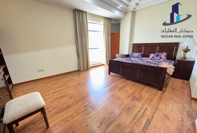 988653 - Property Image 2