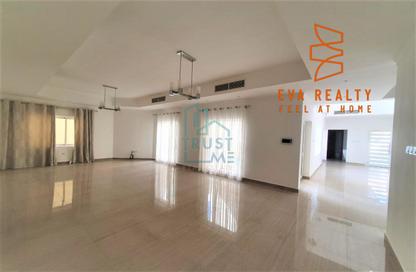Villa - 4 Bedrooms - 5 Bathrooms for rent in Janabiya - Northern Governorate