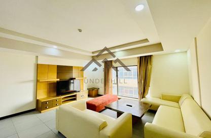 Apartment - 2 Bedrooms - 3 Bathrooms for rent in Al Juffair - Capital Governorate