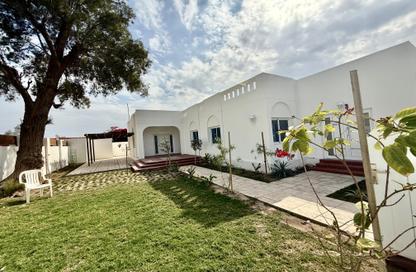 Villa - 4 Bedrooms - 3 Bathrooms for rent in Saar - Northern Governorate