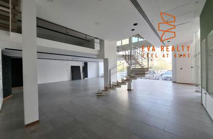Show Room - Studio - 2 for rent in Sanabis - Manama - Capital Governorate