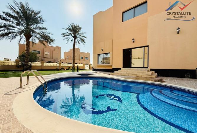 988923 - Property Image 2