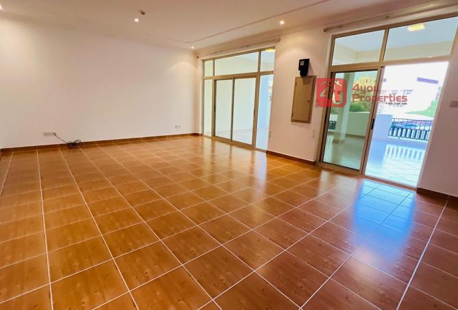 995352 - Property Image 2