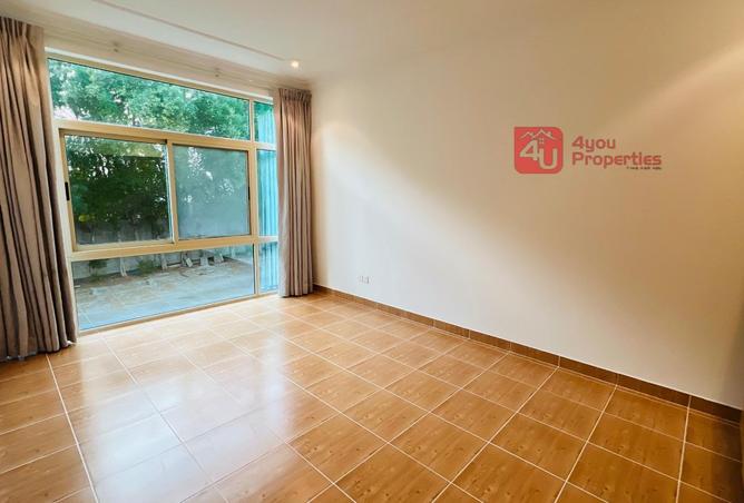 995352 - Property Image 3