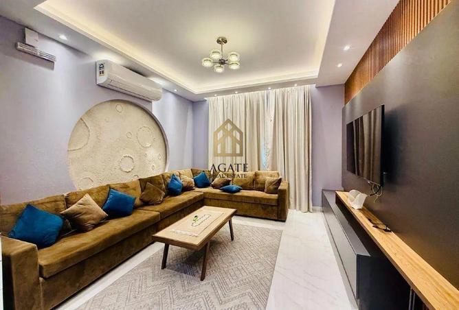 993566 - Property Image 2