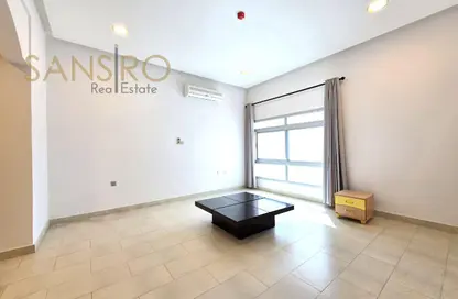 Apartment - 2 Bedrooms - 2 Bathrooms for rent in Janabiya - Northern Governorate