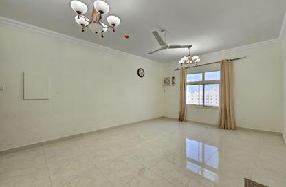 Apartment - 2 Bedrooms - 2 Bathrooms for rent in Janabiya - Northern Governorate