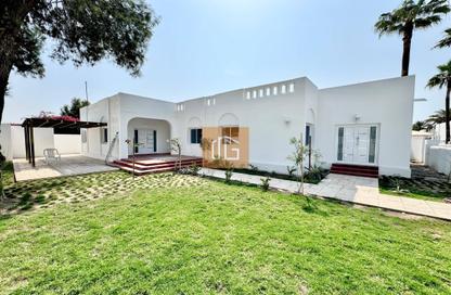 Villa - 4 Bedrooms - 3 Bathrooms for rent in Saar - Northern Governorate