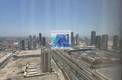 Apartment - 2 Bedrooms - 3 Bathrooms for rent in Abraj Al Lulu - Manama - Capital Governorate