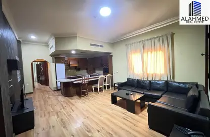 Apartment - 2 Bedrooms - 2 Bathrooms for rent in Al Juffair - Capital Governorate
